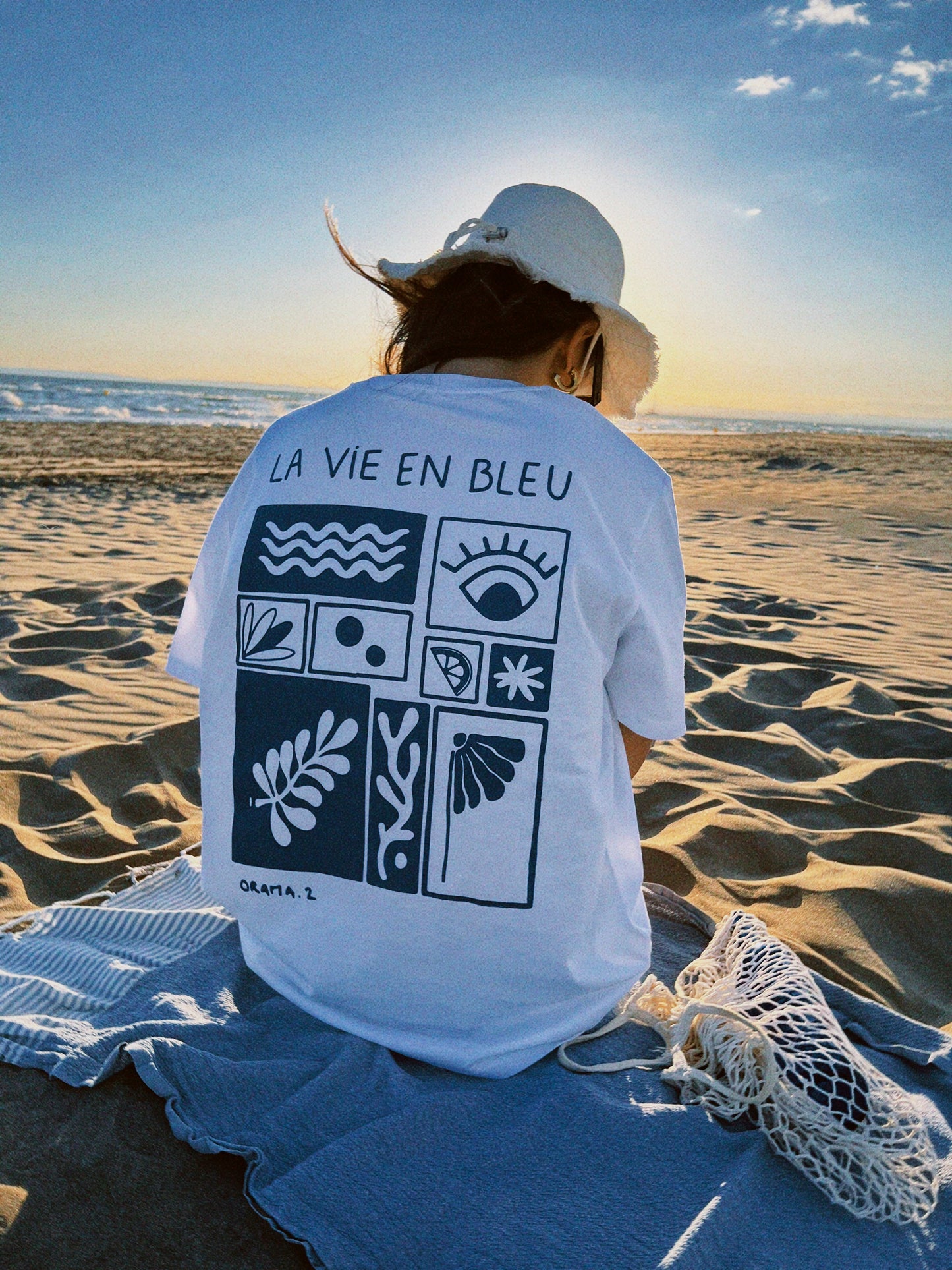 T-SHIRT - "LA VIE EN BLEU" - BLANC